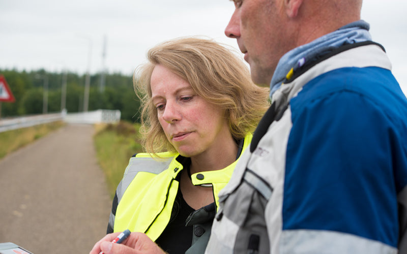 Veilig motorrijden tip 5: Kijk altijd twee keer!